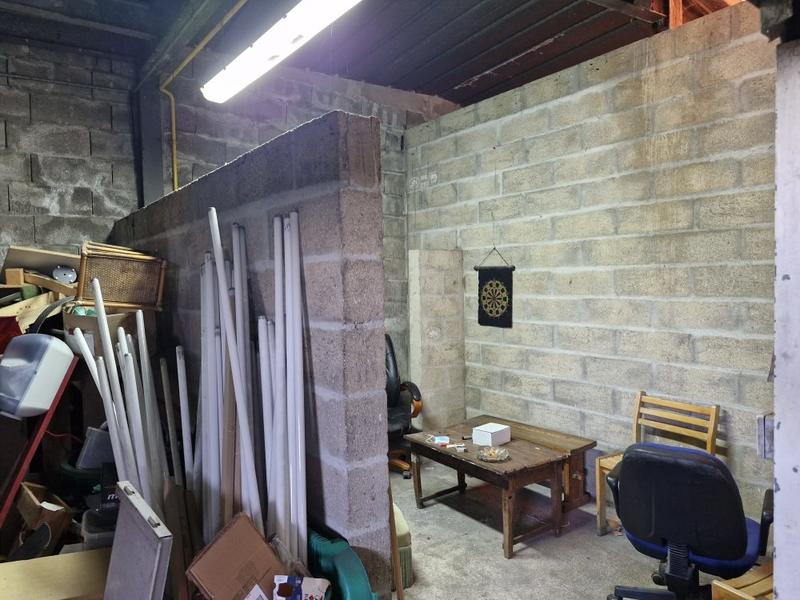 Local commercial - 715 m²