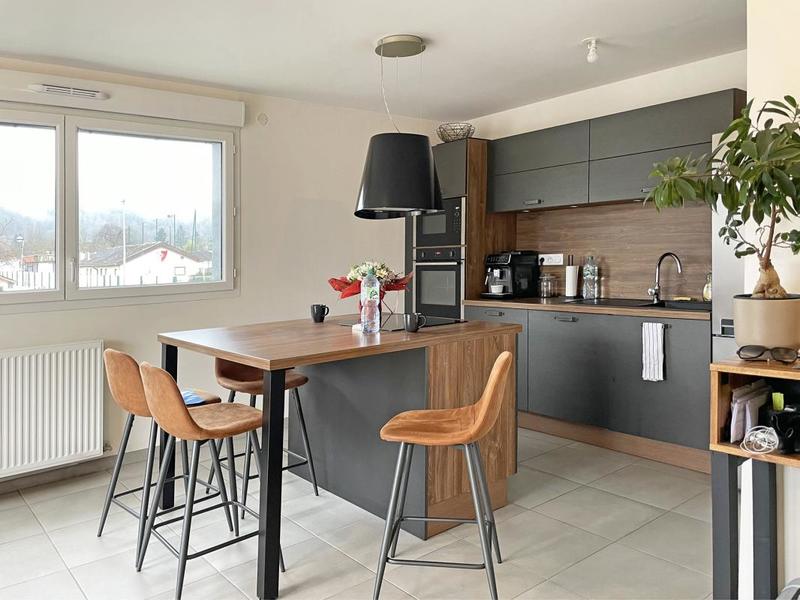 Appartement - 65 m² - 3 pièces