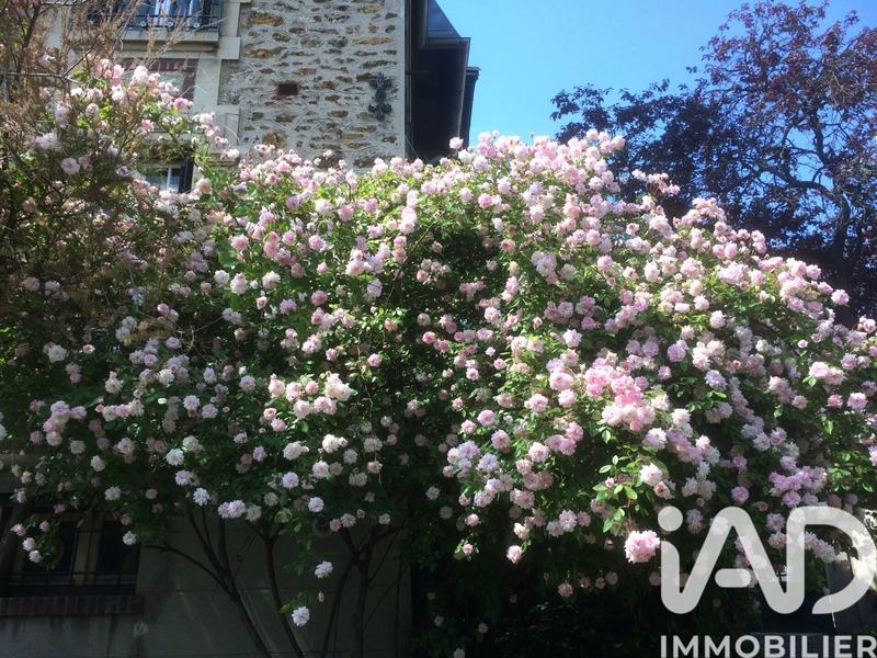 Maison - 210 m² - 8 pièces