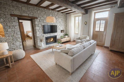 Maison - 152 m² - 6 pièces