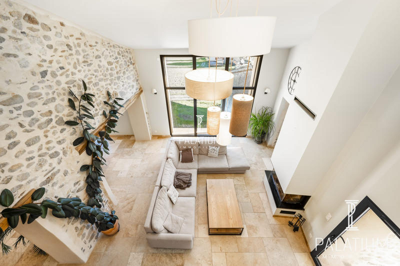 Mas - 243 m² - 6 pièces