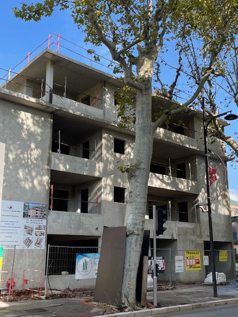 Appartement - 90 m² - 4 pièces