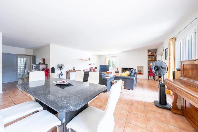 Maison - 288 m² - 7 pièces