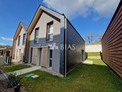 Maison - 85 m² - 4 pièces