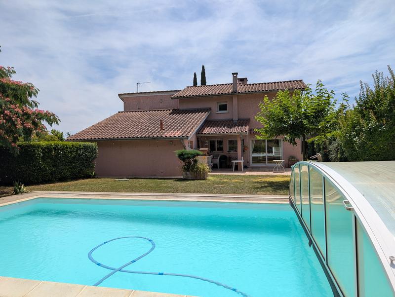 Maison - 184 m² - 6 pièces