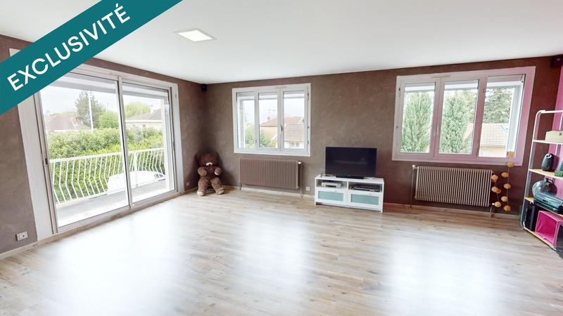 Maison - 220 m² - 7 pièces