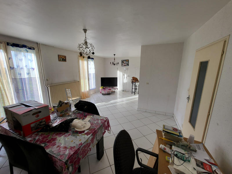 Maison - 92 m² - 5 pièces