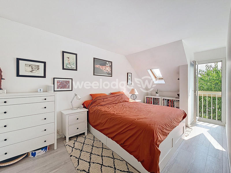 Maison - 95 m² - 5 pièces