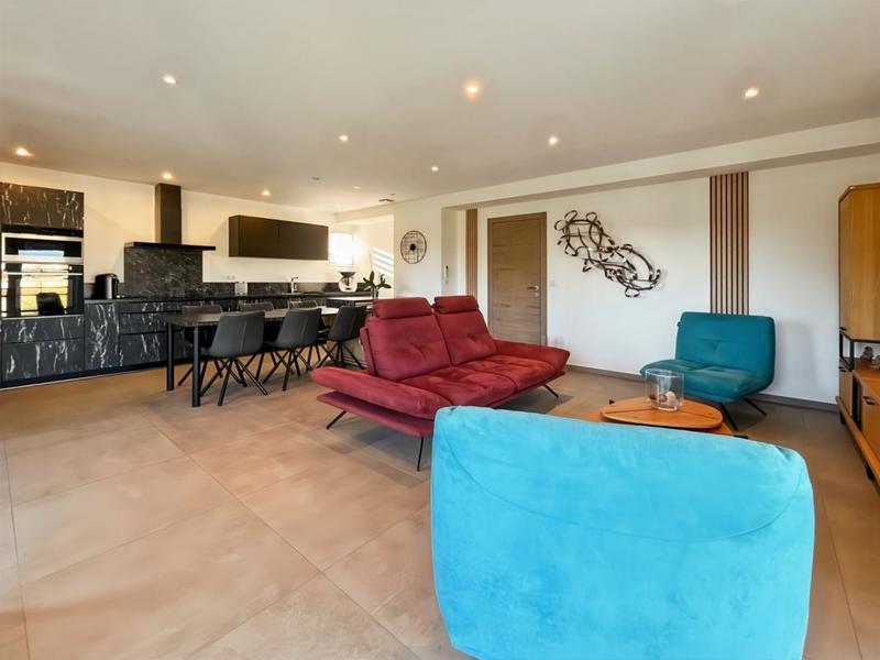 Appartement - 70 m² - 3 pièces