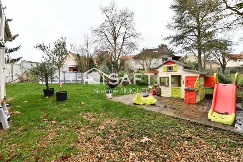 Maison - 80 m² - 4 pièces