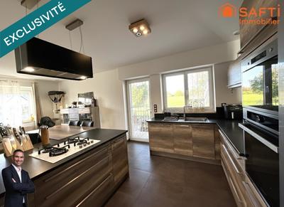 Maison - 200 m² - 7 pièces