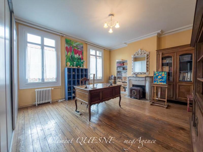 Maison - 190 m² - 8 pièces