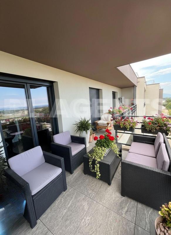 Appartement - 79 m² - 4 pièces