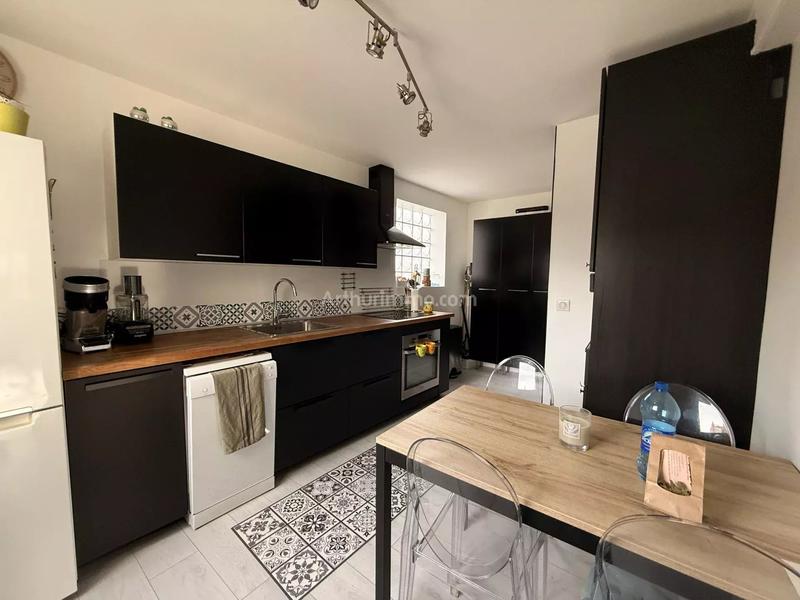Appartement - 91 m² - 4 pièces