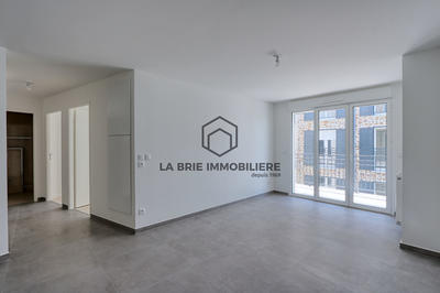 Appartement - 76 m² - 4 pièces