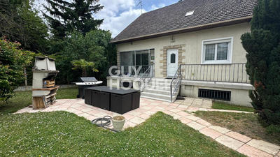 Maison - 156 m² - 8 pièces