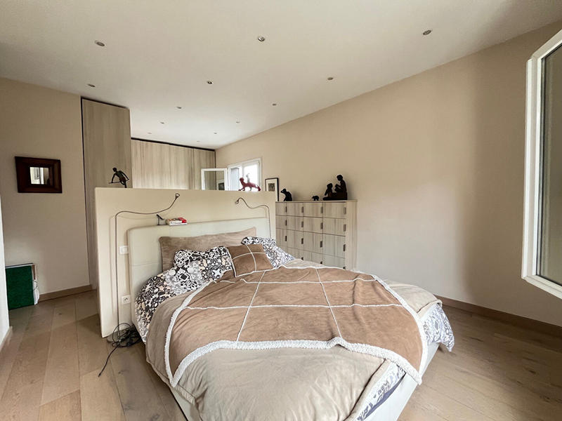 Appartement - 102 m² - 3 pièces