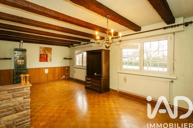 Maison - 219 m² - 8 pièces