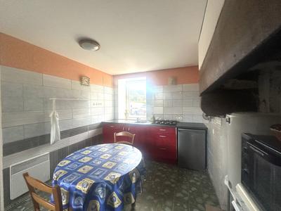 Maison - 93 m² - 4 pièces