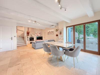 Villa - 119 m² - 4 pièces