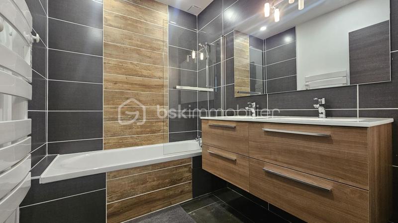 Corps de ferme - 122 m² - 4 pièces