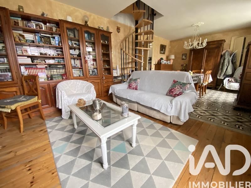 Maison - 95 m² - 5 pièces