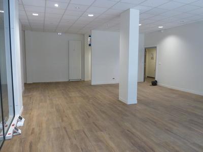 Local commercial - 142 m² - 2 pièces