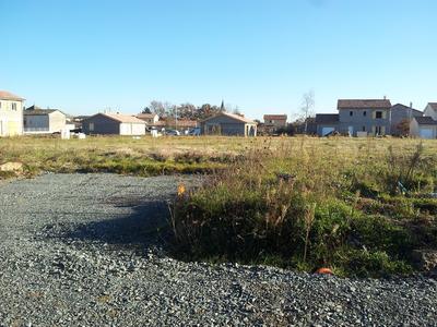 Terrain constructible - 611 m²