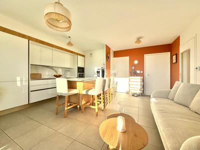 Appartement - 80 m² - 4 pièces