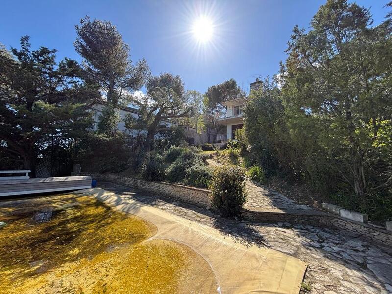 Maison - 122 m² - 4 pièces