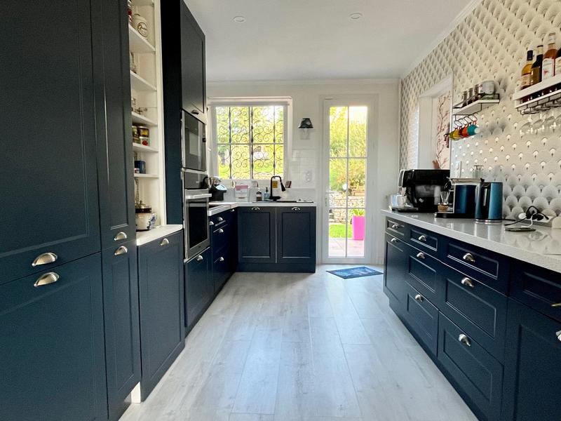 Maison traditionnelle - 158 m² - 6 pièces