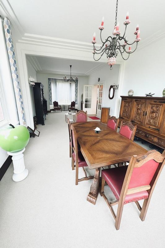 Maison de maîtres - 190 m² - 8 pièces