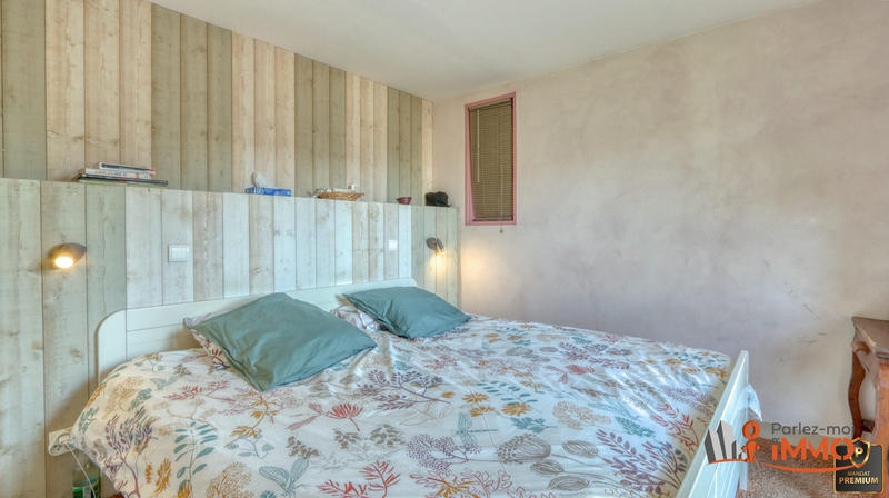 Maison - 270 m² - 11 pièces