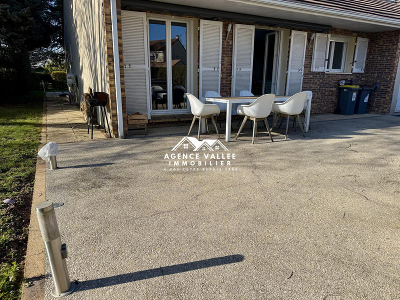 Maison - 198 m² - 8 pièces