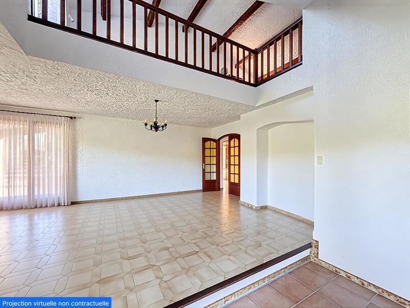 Maison - 207 m² - 5 pièces