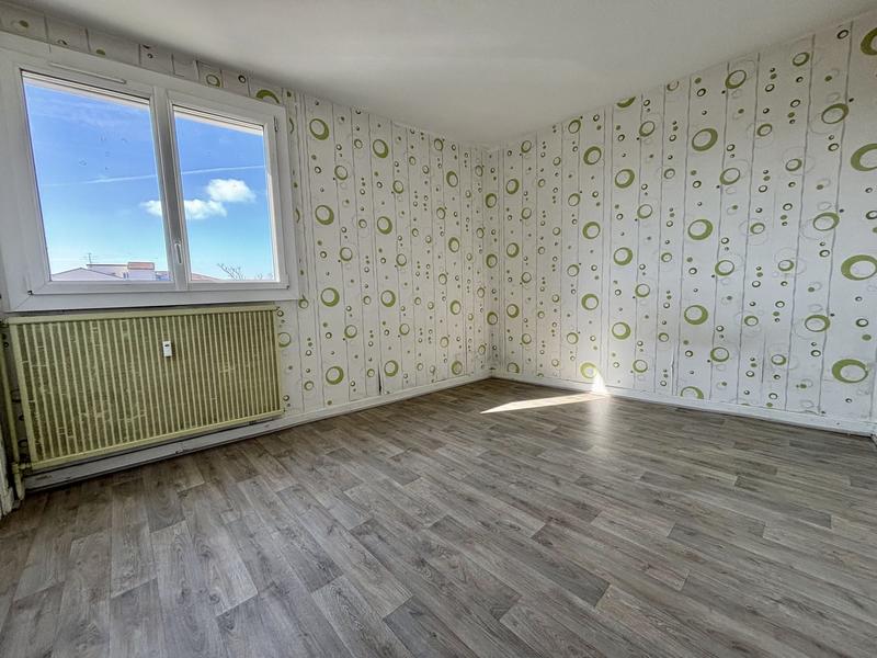 Appartement - 80 m² - 4 pièces