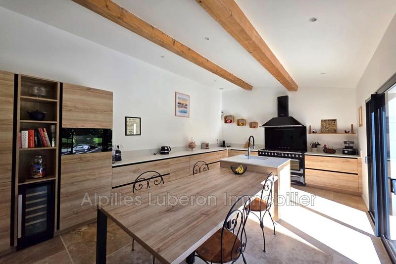 Mas - 380 m² - 9 pièces