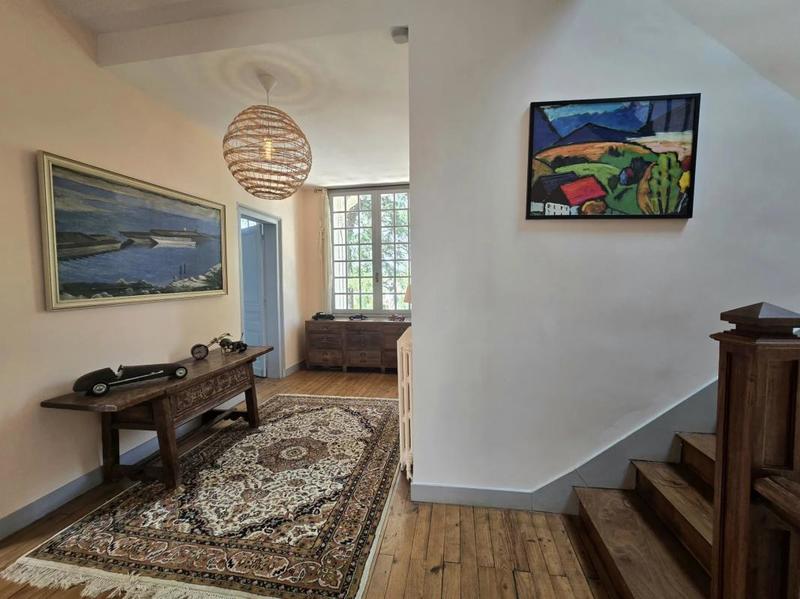 Demeure - 290 m² - 9 pièces