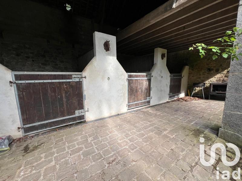 Maison - 350 m² - 6 pièces