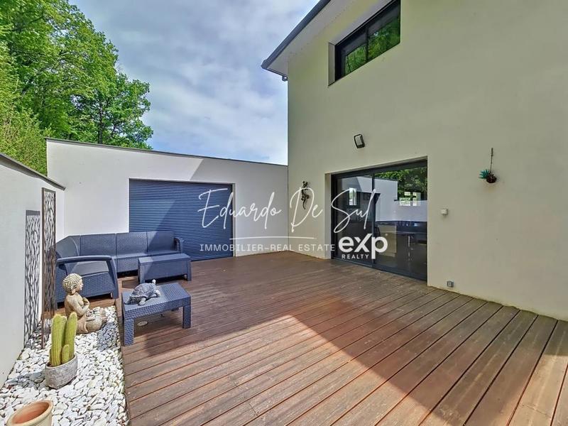 Maison - 142 m² - 5 pièces