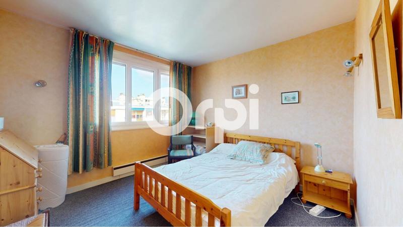 Appartement - 120 m² - 6 pièces