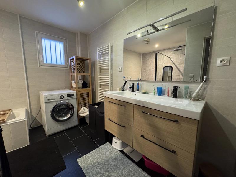 Maison - 105 m² - 4 pièces