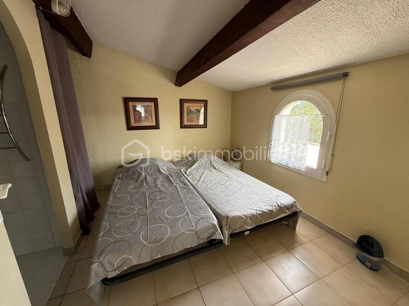 Maison traditionnelle - 200 m² - 4 pièces