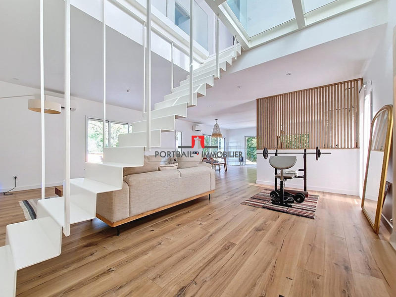 Villa - 193 m² - 5 pièces