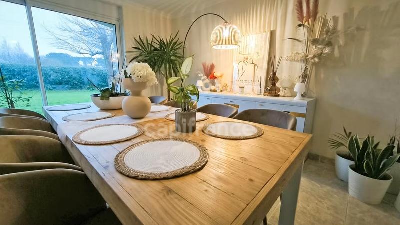 Propriété - 193 m² - 8 pièces