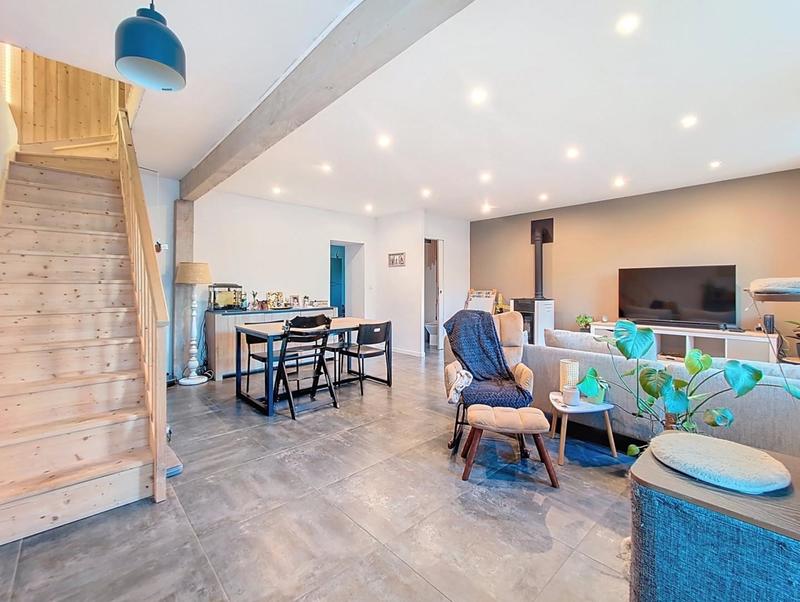 Maison - 97 m² - 4 pièces