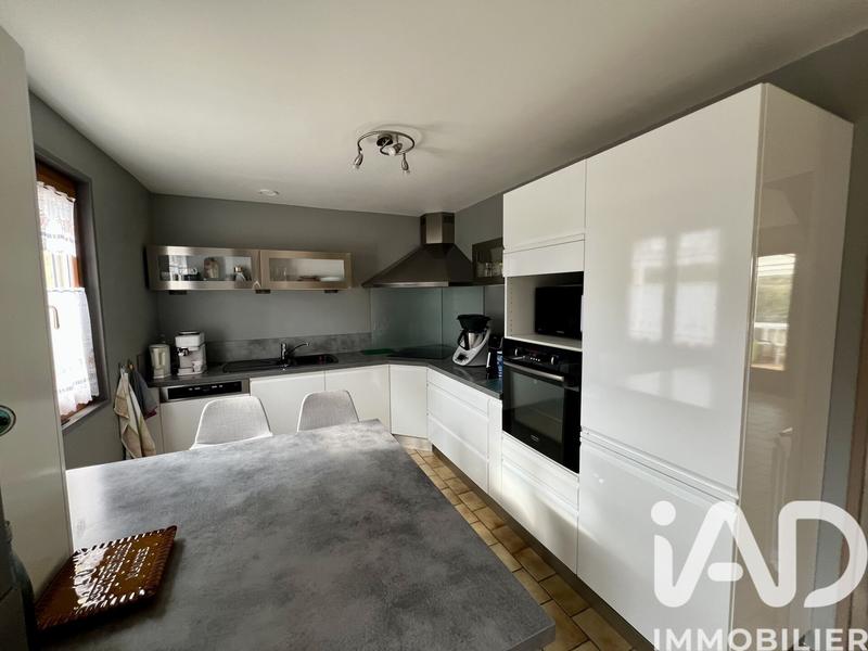 Maison - 95 m² - 6 pièces