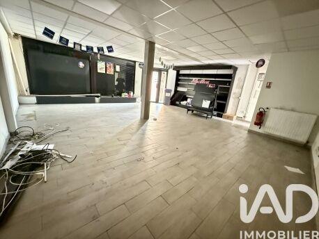 Maison - 240 m² - 10 pièces