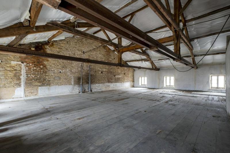 Maison - 320 m² - 13 pièces