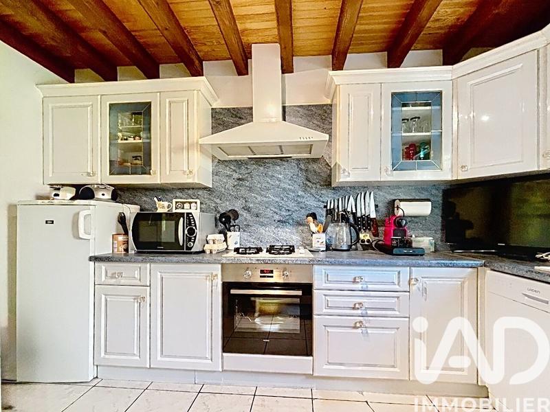 Maison - 95 m² - 5 pièces